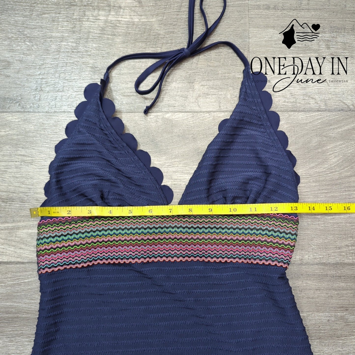 Cupshe One Piece Swimsuit Navy Blue Scallop V Neck Textured NWT Size M