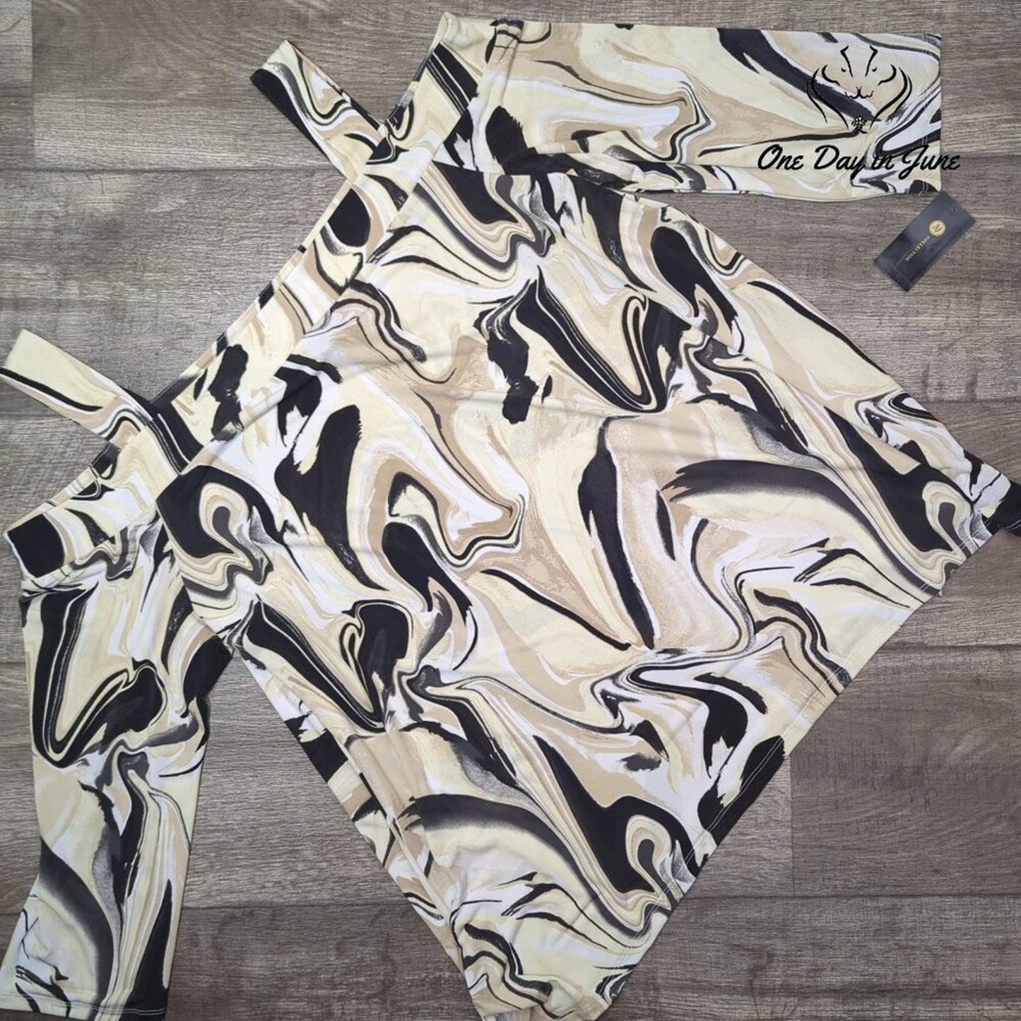 JM Collection Cold Shoulder Top Size XXL