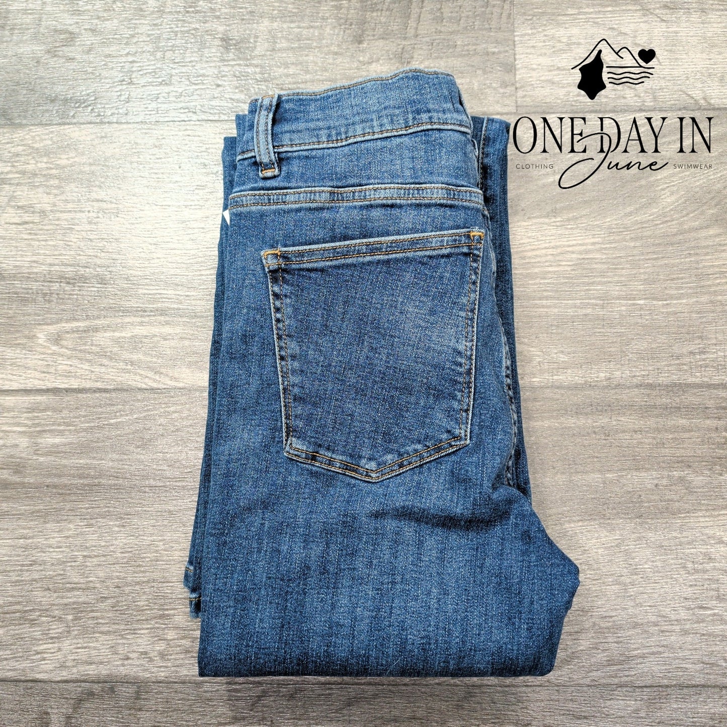 DL1961 Bridget Boot High Rise Jeans Size 8 (29)