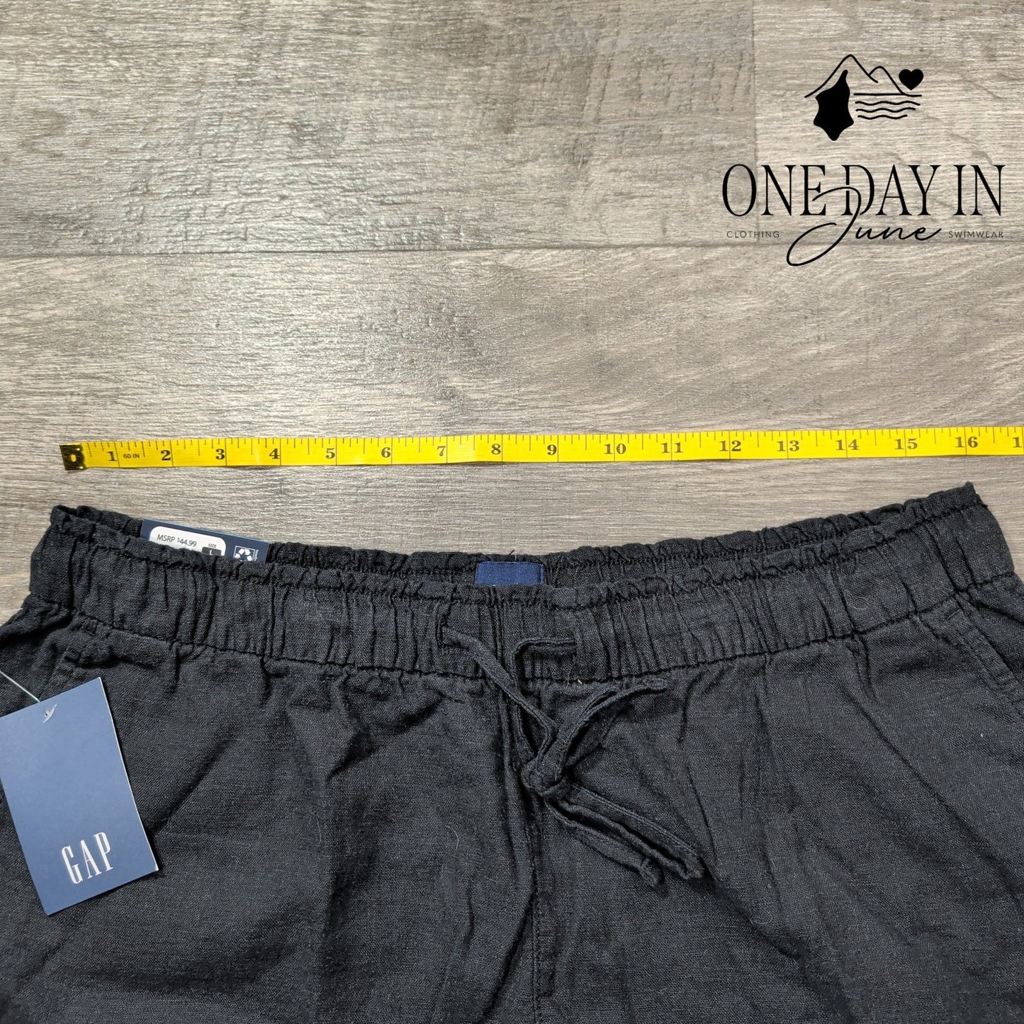 Gap Linen Pull On Shorts Size L