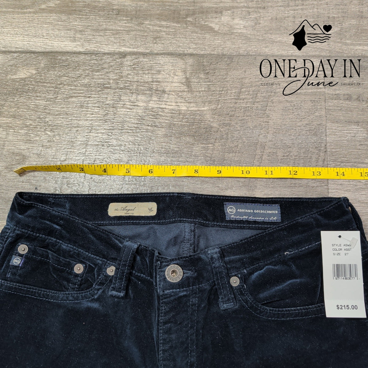 AG Adriano Goldschmied The Angel Low Rise Bootcut Velveteen Navy NWT Size 4 (27)