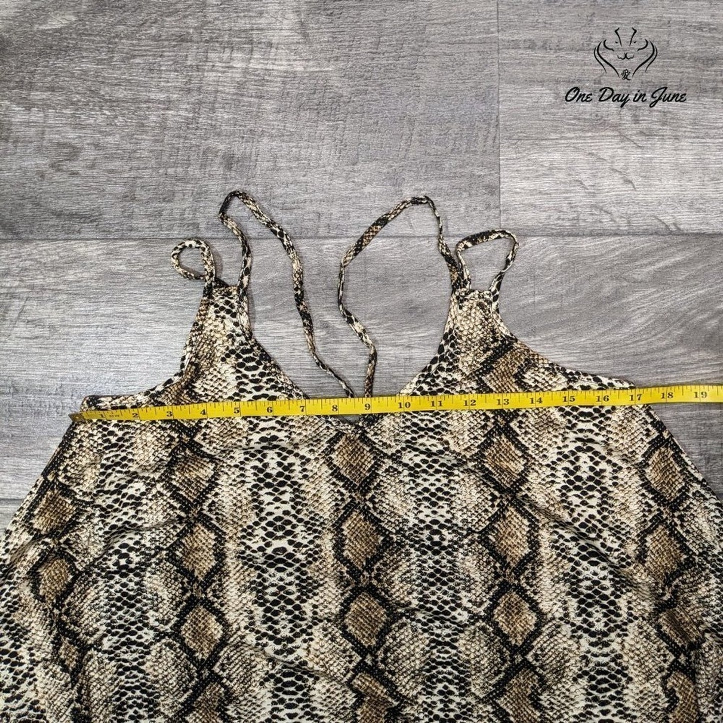 Amzbrly Loose Fit Flowing Snakeskin Print Strappy Tank Top Size XS