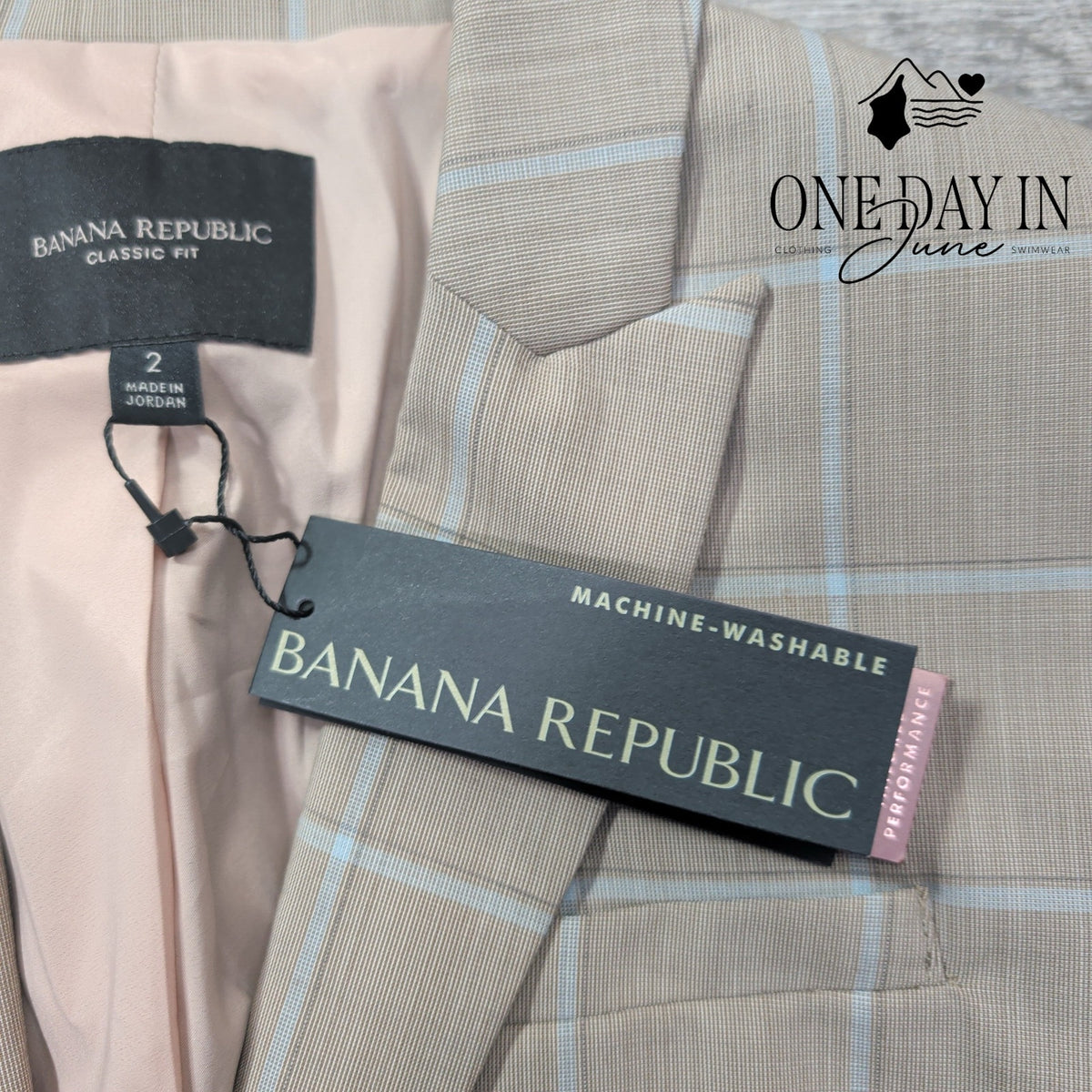 Banana Republic Classic Fit Wool Blazer Beige Blue Windowpane Plaid NWT Size 2