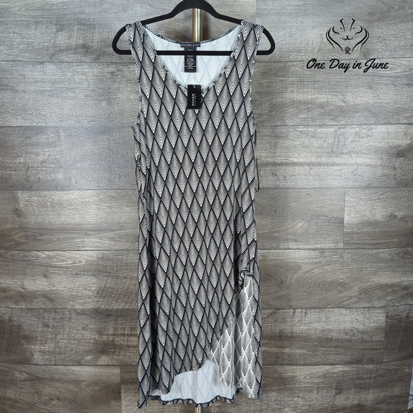 Design History Sleeveless Chevron Midi Dress Black White Asymmetrical NWT Size M