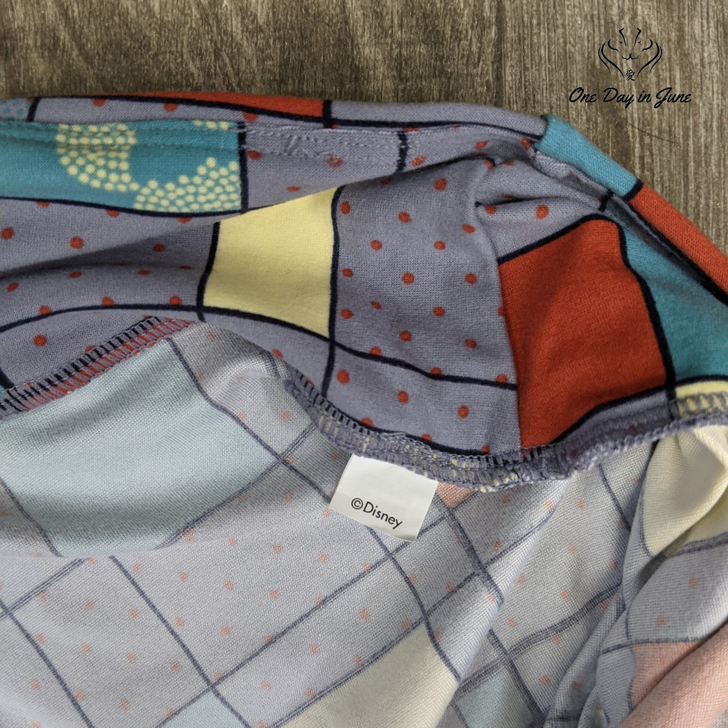 LuLaRoe Tall Curvey Leggings Purple Disney Print Size OS