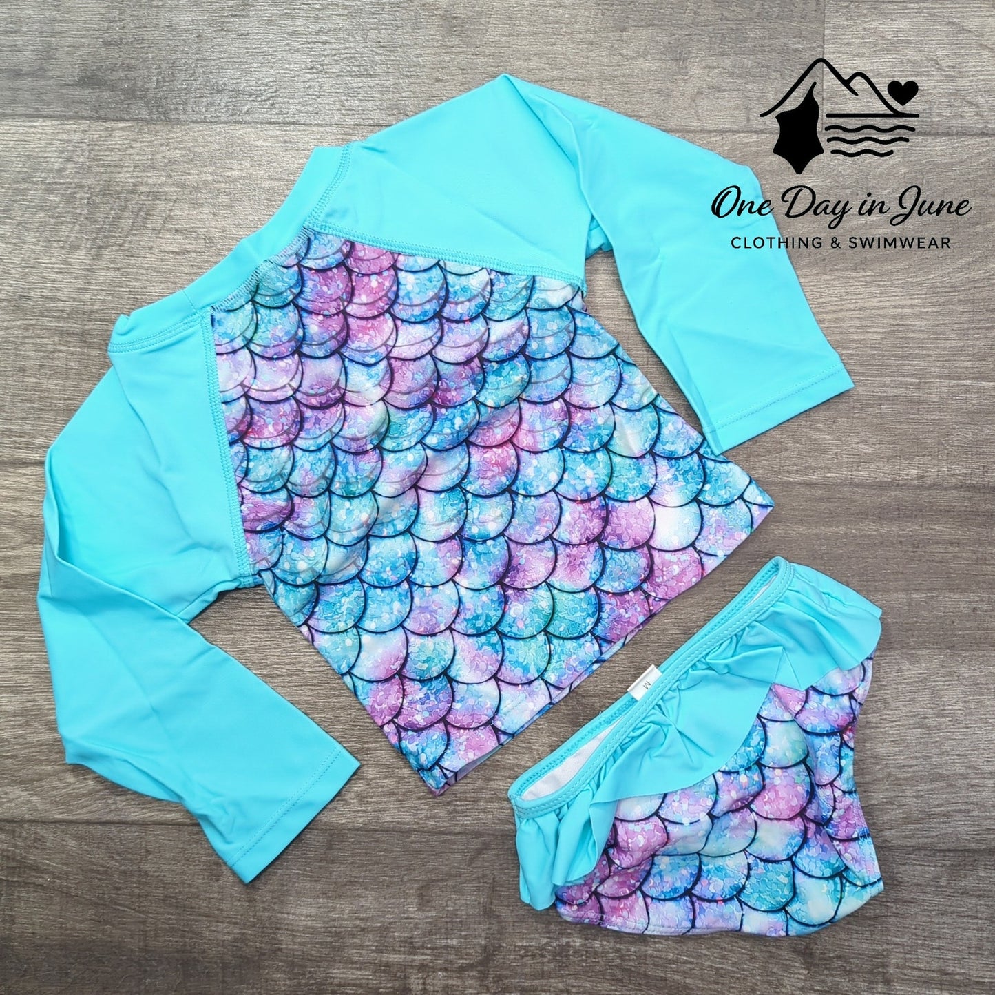 Amzbrly Long Sleeve Rashguard Bikini Swimsuit Size M