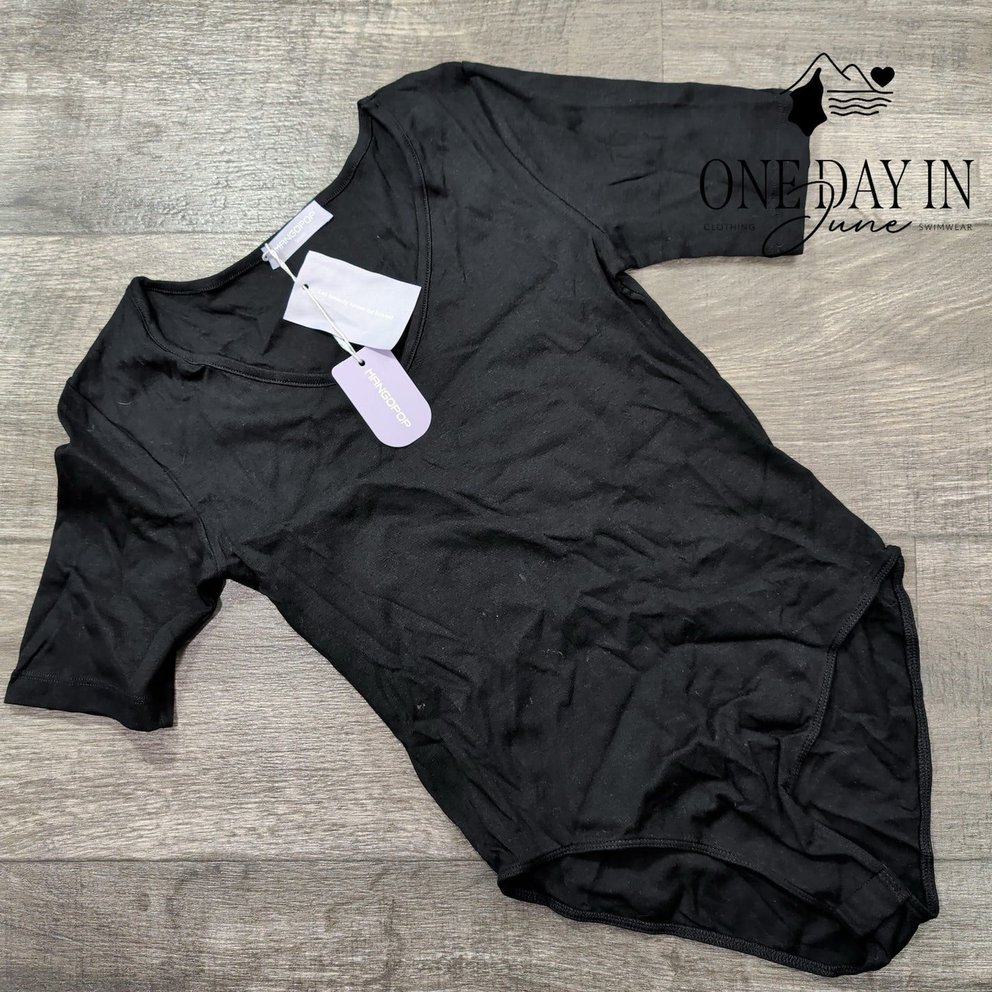 Mangopop Short Sleeve Bodysuit Size S