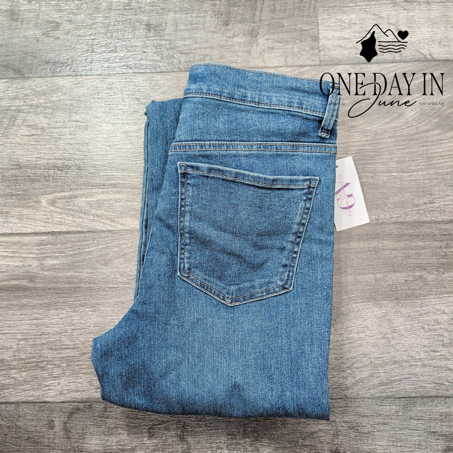 Gloria Vanderbilt Amanda Bootcut Jeans Size 6