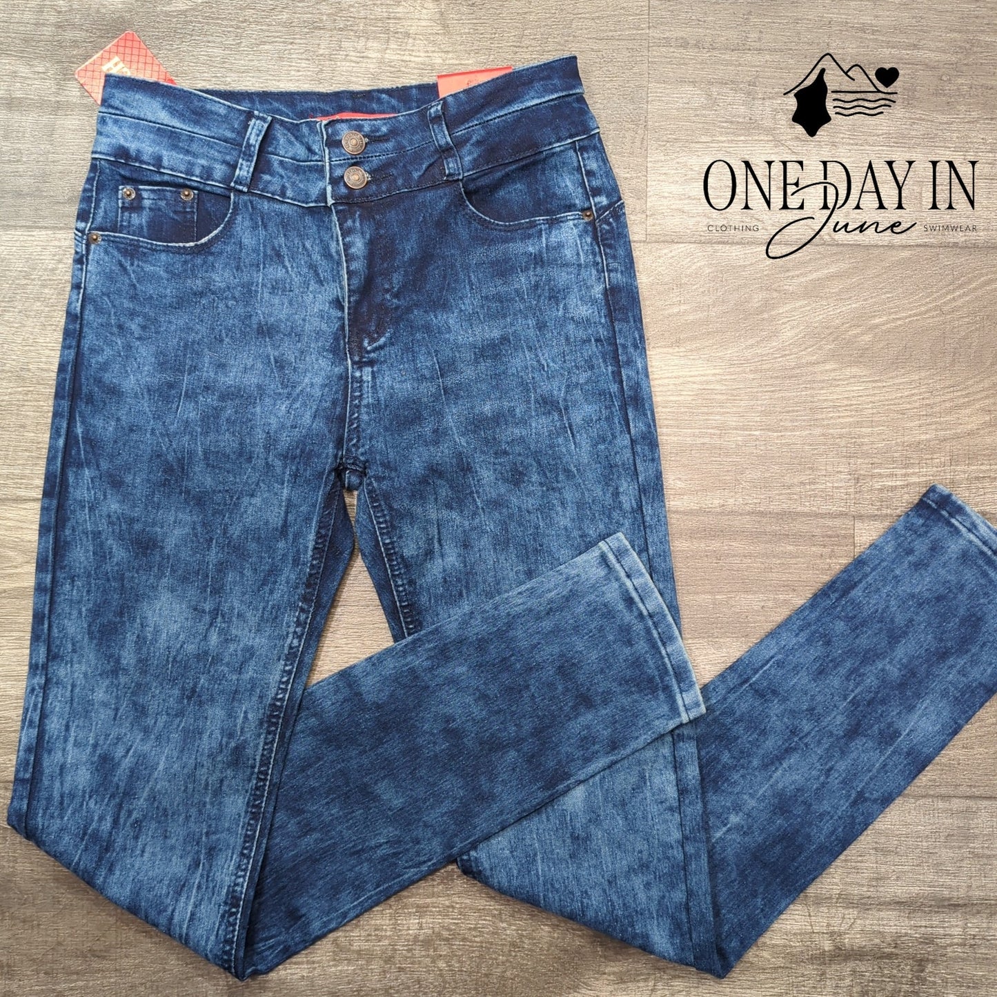Rebel Love Super Stretch Straight Leg Jeans Size 9/10