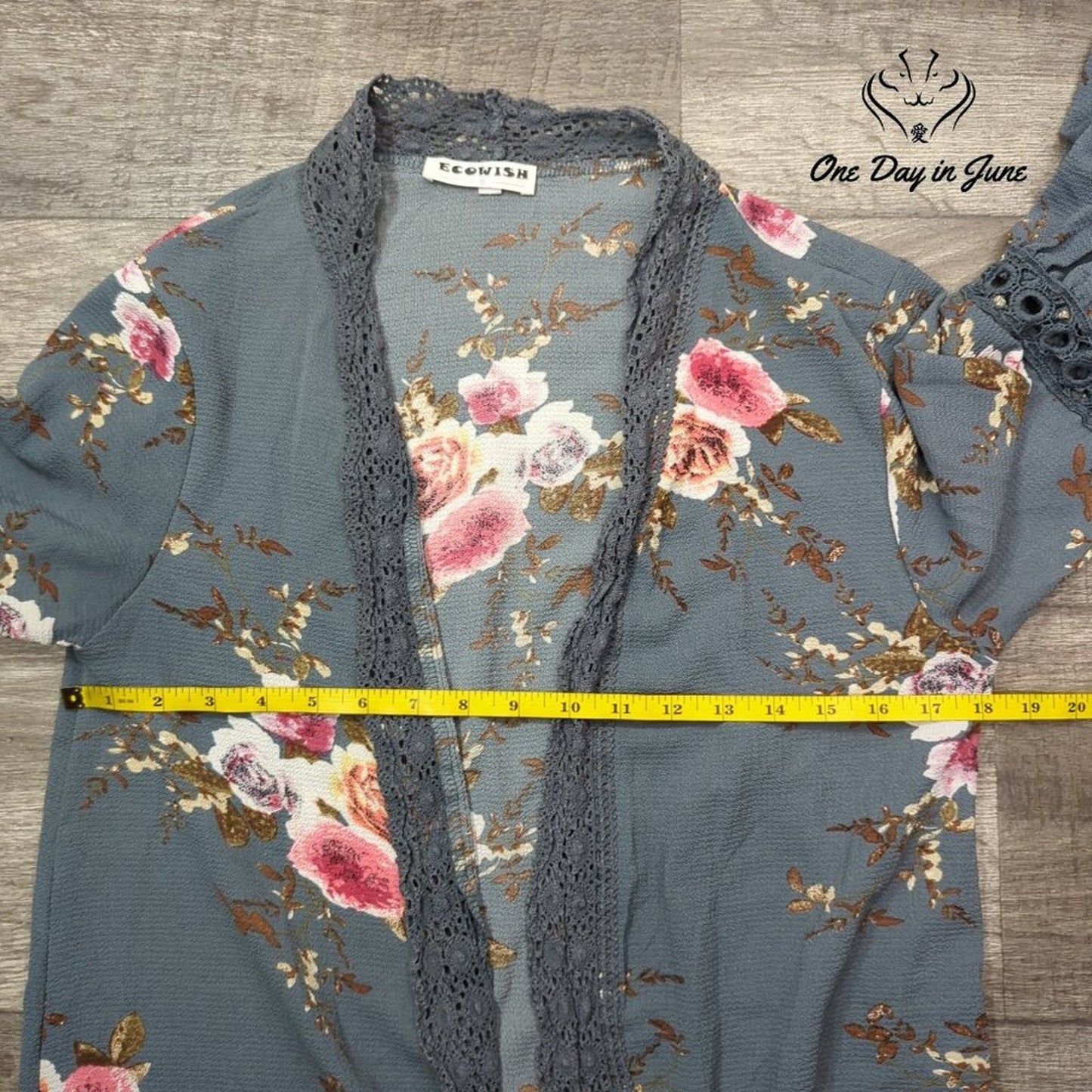 Ecowish Bell Sleeve Boho Top Size S