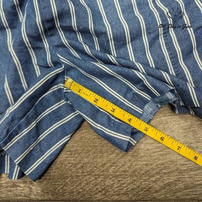 Robert Louis Button Accent Shorts Size S