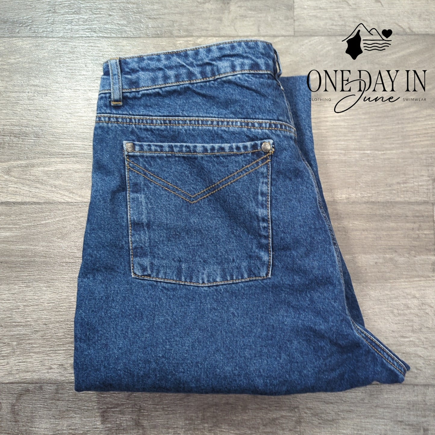 Ragged Jeans Straight Leg Jeans Size 18 (34)