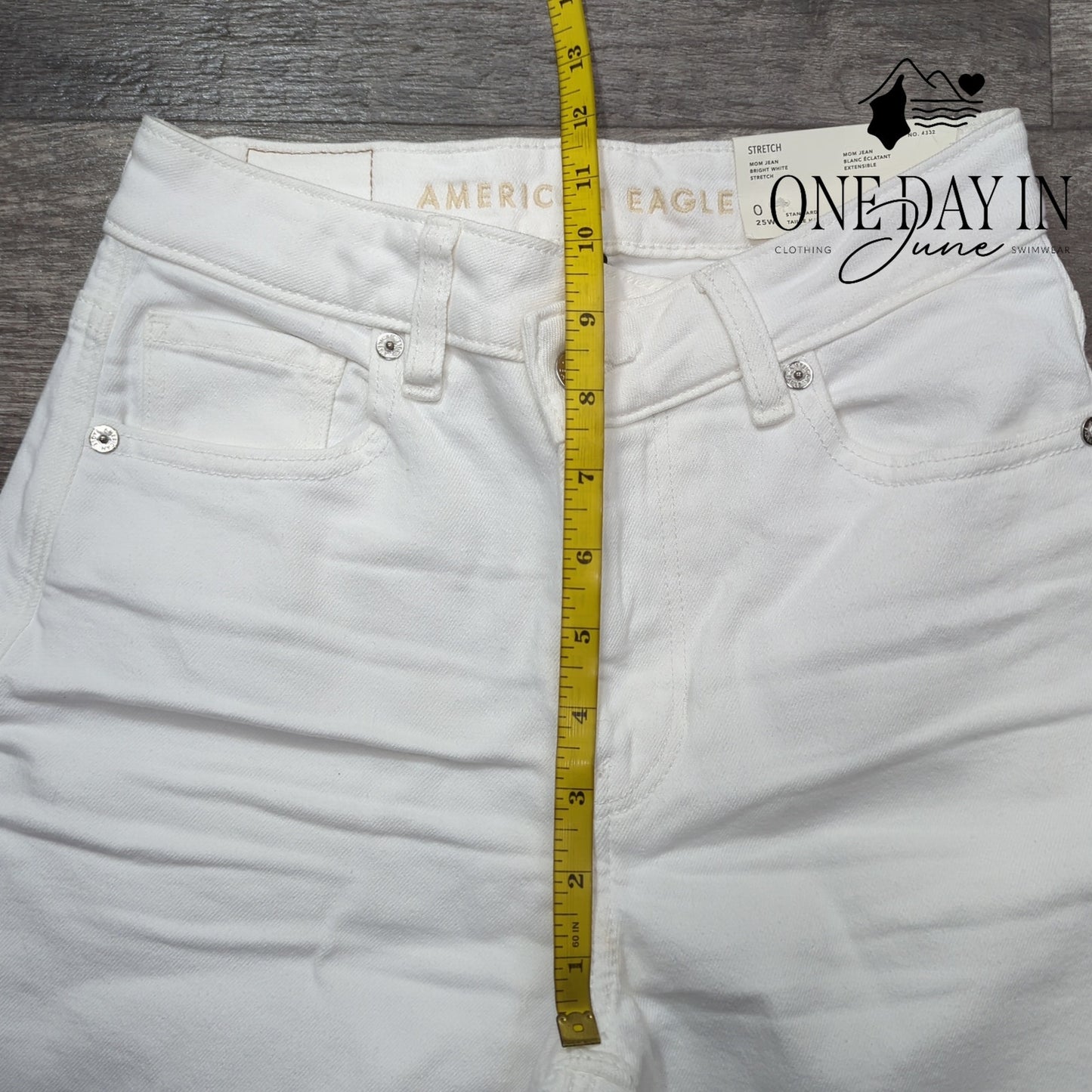 American Eagle Outfitters Mom Jean Jeans Size 0
