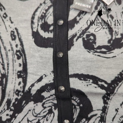Premise Studio Snap Front Swetaer Size L