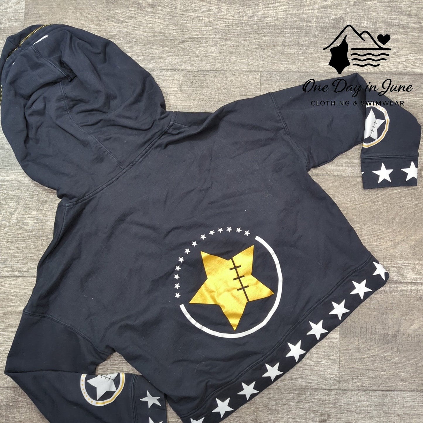 One Piece Full Zip Crimin Hoodie Size L