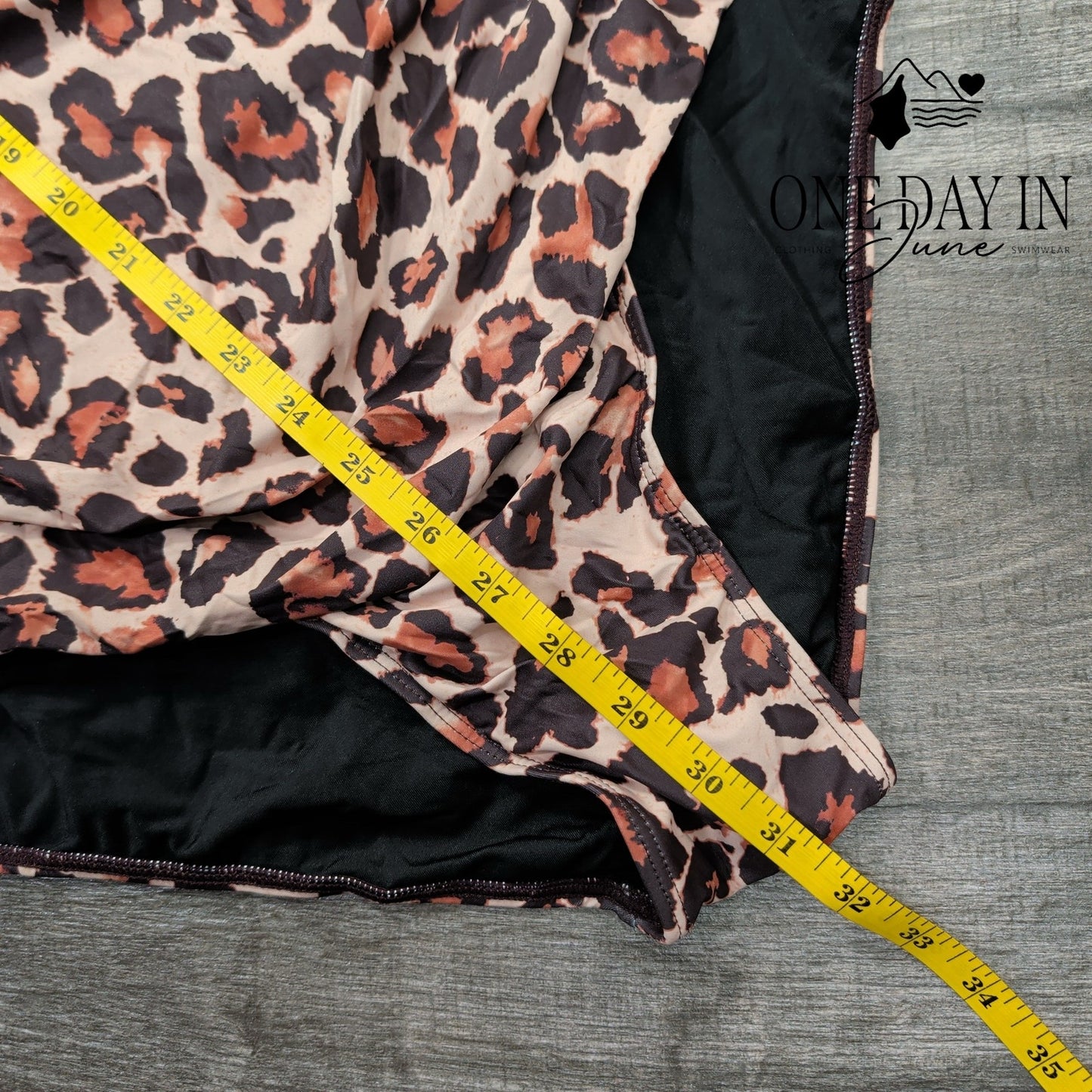 Holipick Plus Size Leopard One Piece Swimsuit Size 20W