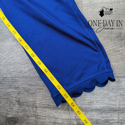 Crown & Ivy Scallop Edged Capri Leggings Size XXL