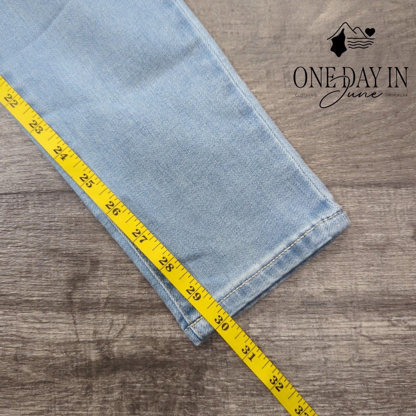 Arizona Jean Co. Juniors High Rise Jegging Jeans Size 9 Long