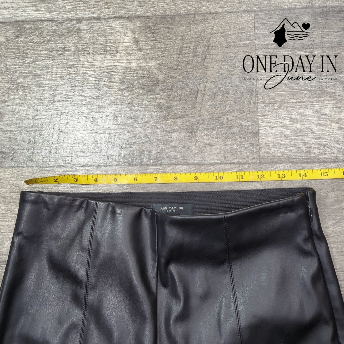 Ann Taylor Petite Faux Leather Pants Size MP
