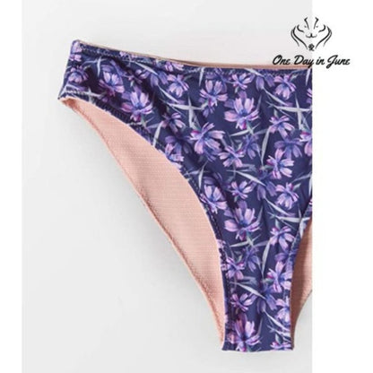 CUPSHE Pink Ruffled Crisscross V Neck Padded Bikini Size S