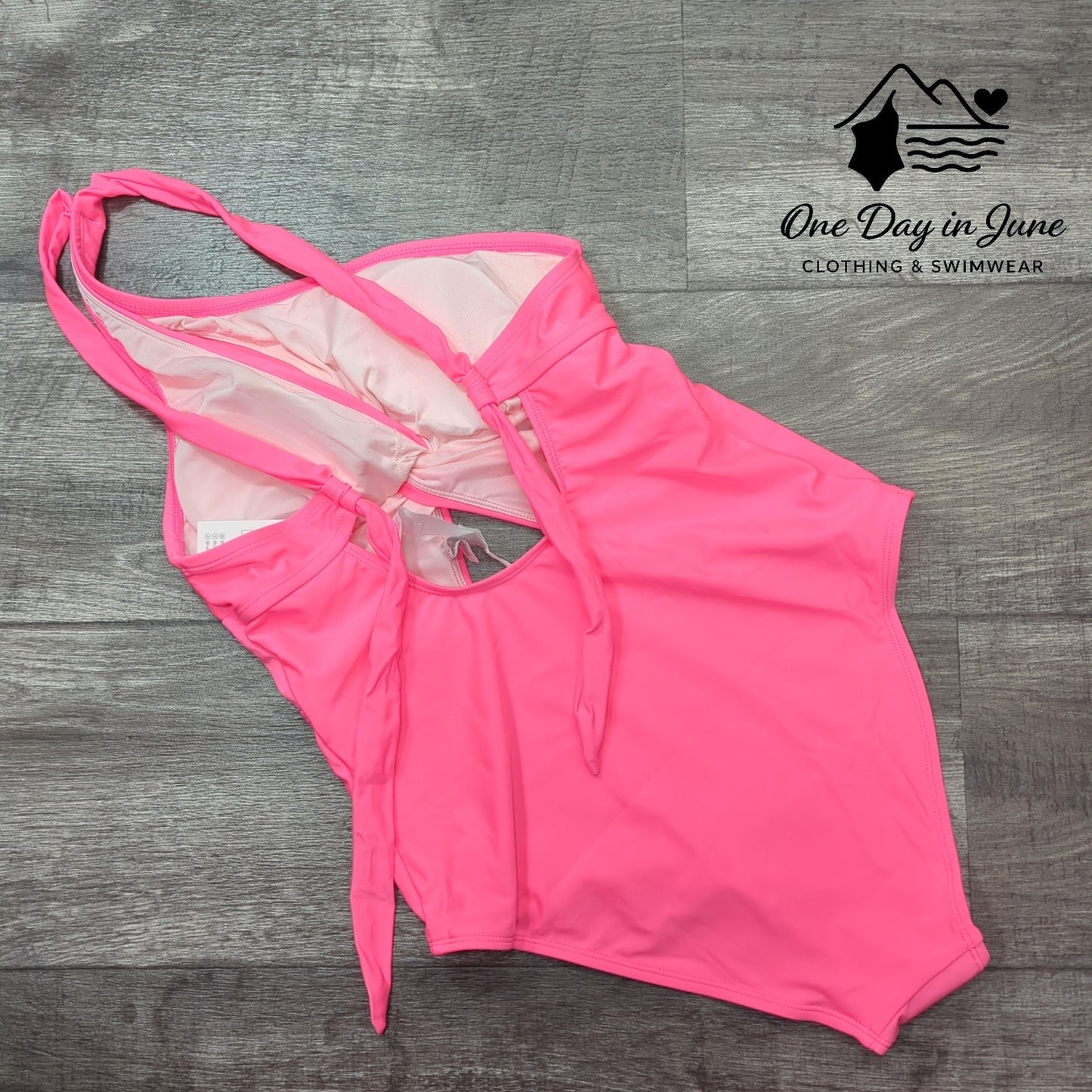 Cupshe Twist Front One Shoulder Key Hole One Piece Swimsuit Size M