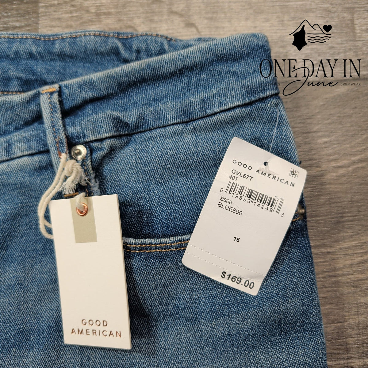 Good American Good Vintage Straight Leg Jeans Blue NWT Size 16
