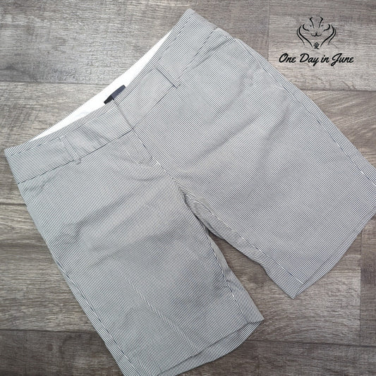 The Limited Striped Flat Front Shorts Size 4