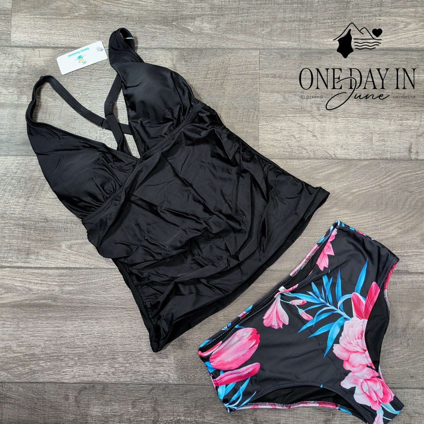 Beachsissi V Front Floral Tankini Swimsuit Size M
