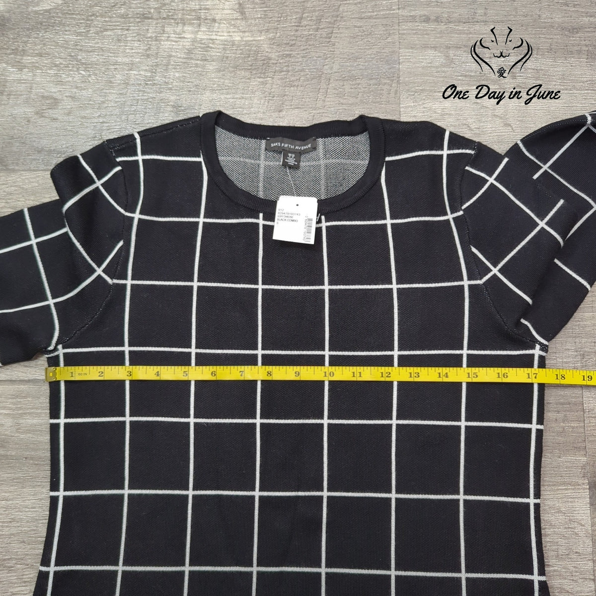 Saks Fifth Avenue Windowpane Plaid Long Sleeve Knit Sweater Dress NWT Size S
