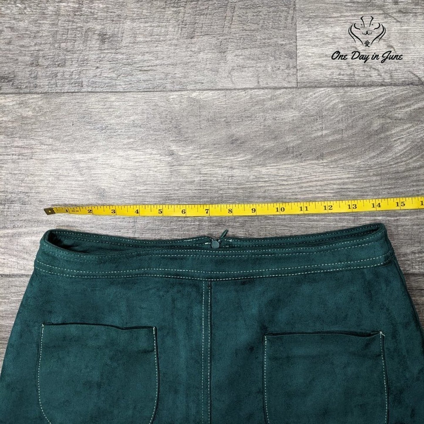 Peach Love Suede Like Mini Skirt Size L