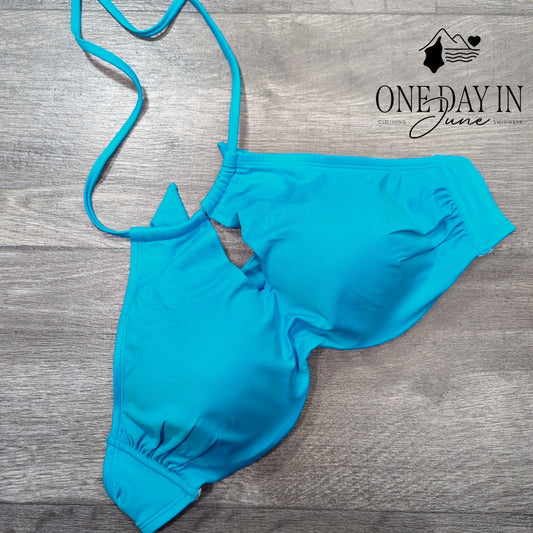 A.Che Tie Back High Neck Halter Keyhole Bikini Top Size T3 (S/M 32D, 34C, 36B)