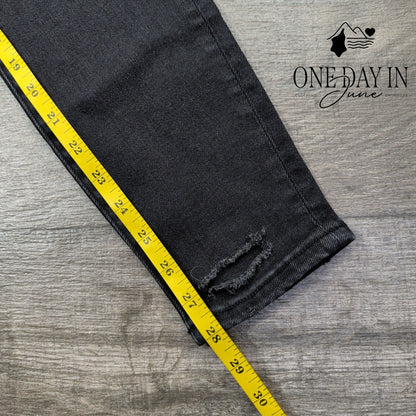 Good American Good Legs Skinny Jeans Black NWT Size 4