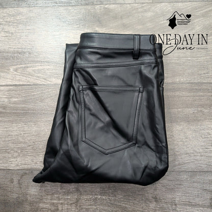 Johnny Was The Cropped Baby Boot Faux Leather Pants Size 6 (28)