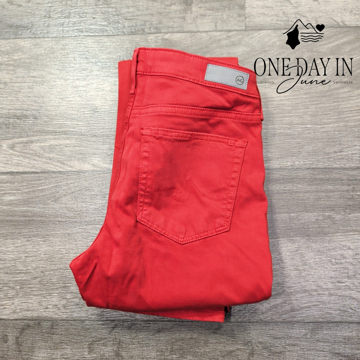 AG Adriano Goldschmied The Prima Cigarette Leg Jeans Red NWT Size 4 (27)