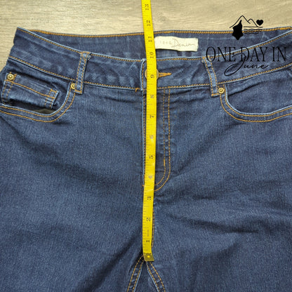 Cato Classic Fit Straight Leg Jeans Size 8