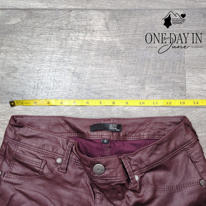 1822 Denim Coated Skinny Jeggings Burgundy Lace Up Ankle Pants Size 10