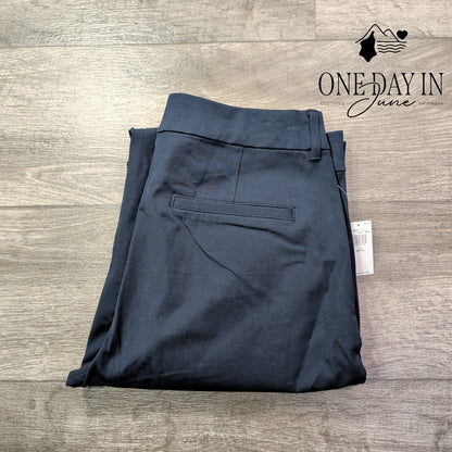 Old Navy High Rise Pixie Straight Pants Black Petite NWT Size 10P