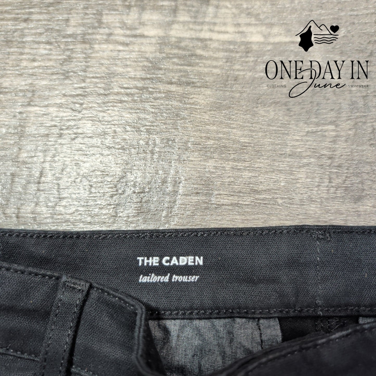 AG Adriano Goldschmied The Caden Tailored Trouser Black NWT $215 Size 4 (27)