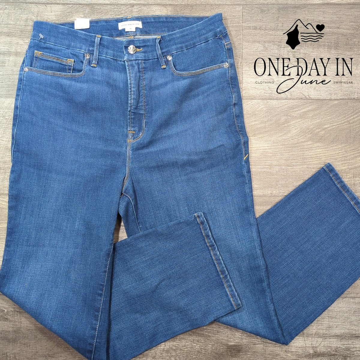 Good American Good Legs Straight Leg Jeans Blue NWT Size 15