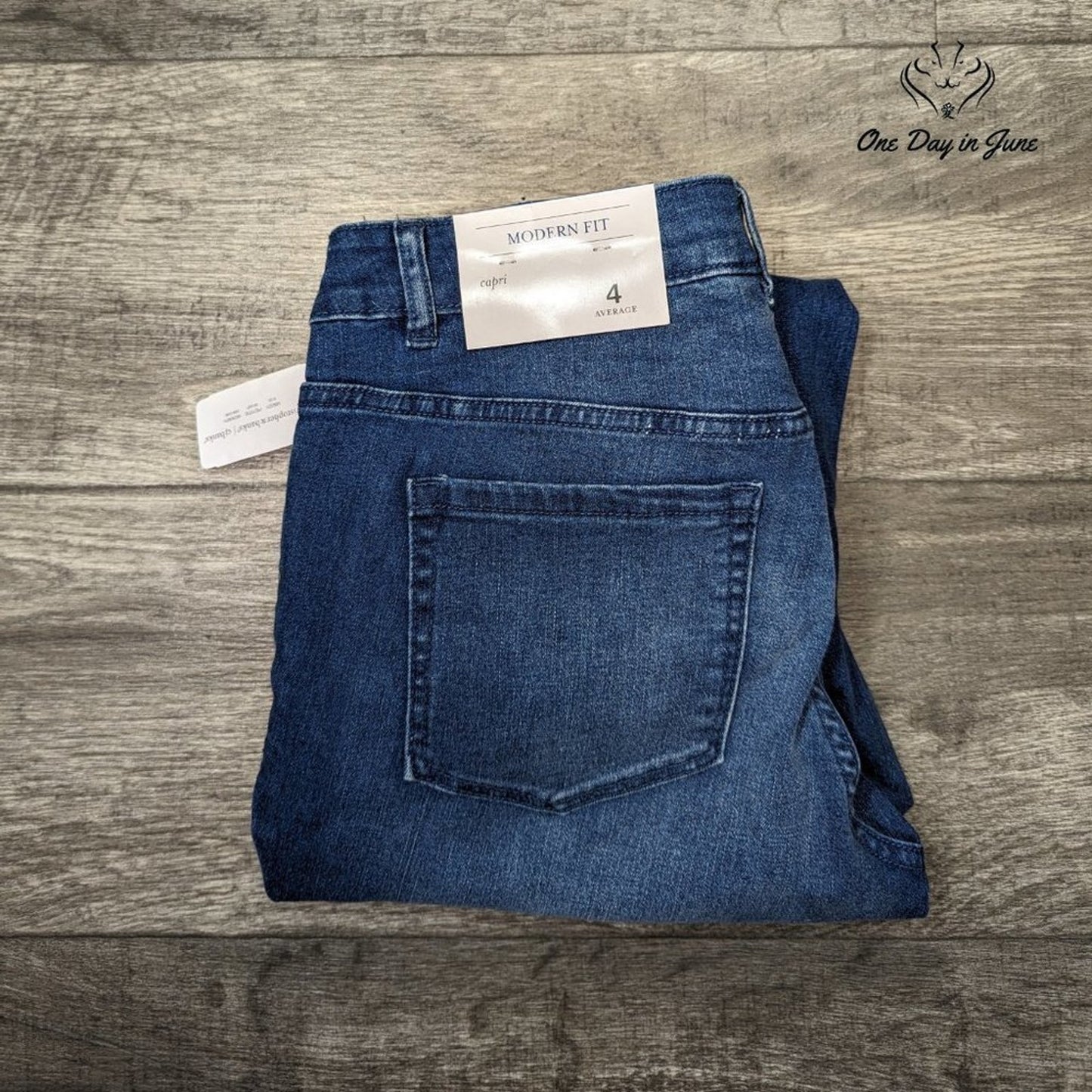 Christopher & Banks Modern Fit Capri Jeans Size 4