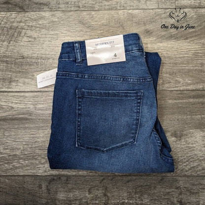 Christopher & Banks Modern Fit Capri Jeans Size 4