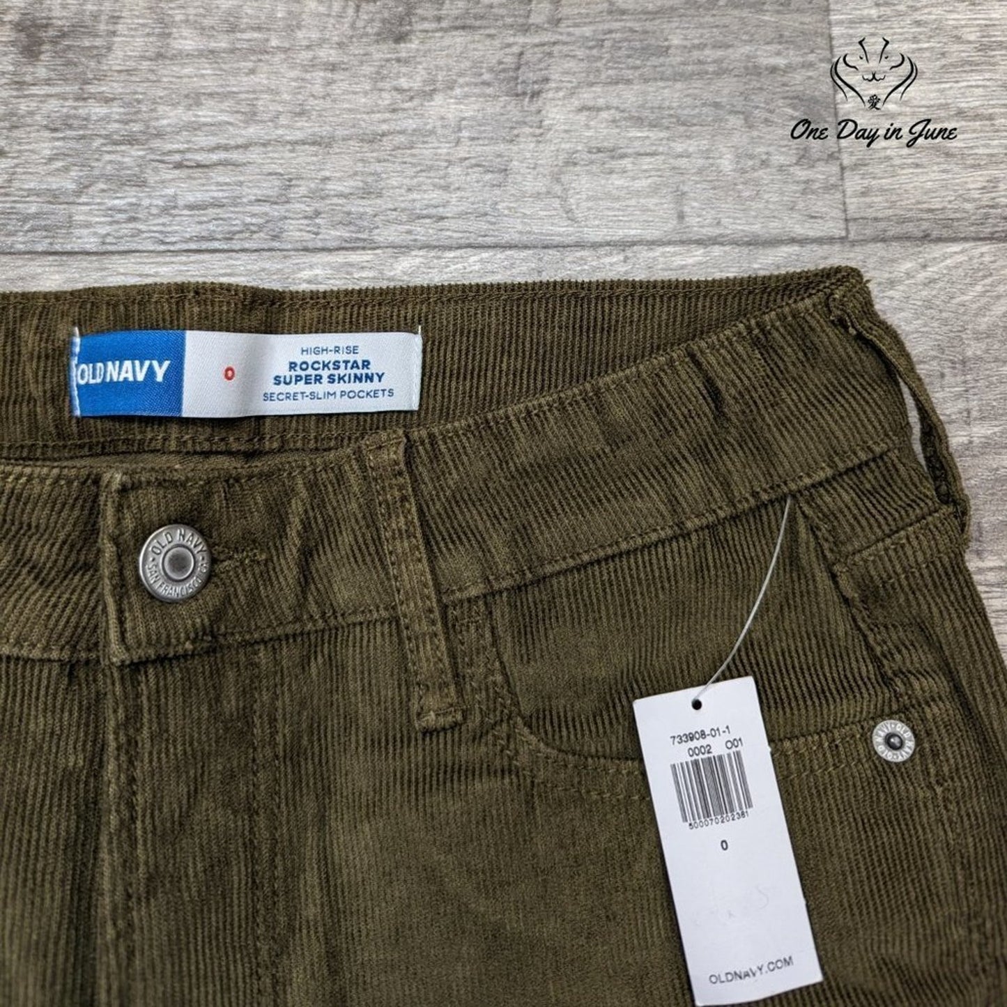 Old Navy Rockstar Super Skinny High Rise Corduroy Pants Size 0