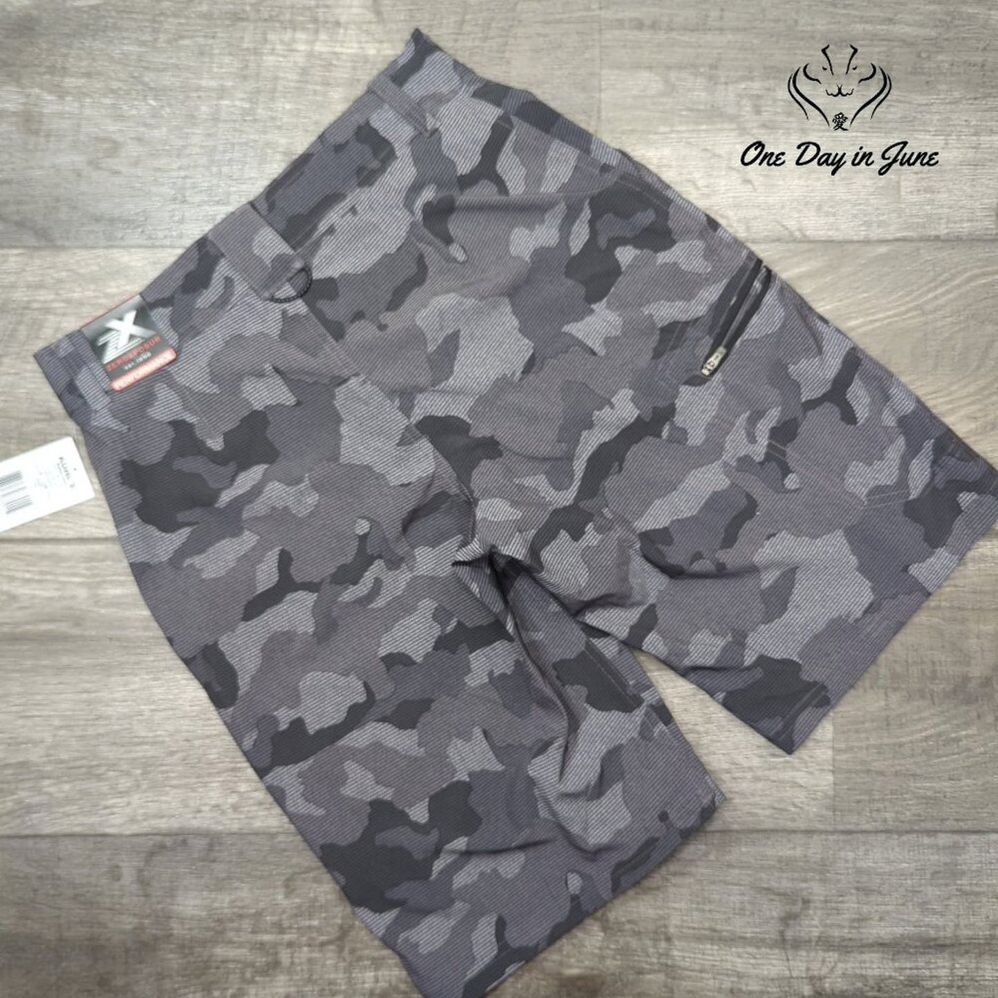 Xersion Camo Print Performance Shorts Size 14