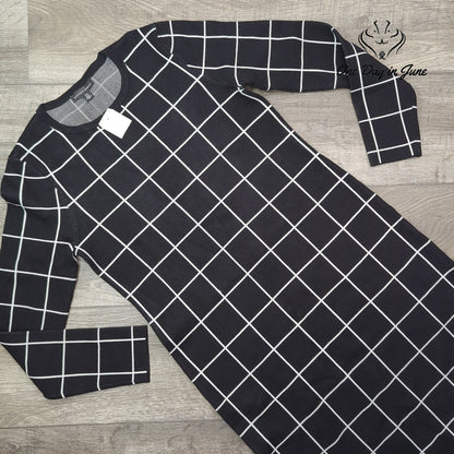Saks Fifth Avenue Windowpane Plaid Long Sleeve Knit Sweater Dress NWT Size S