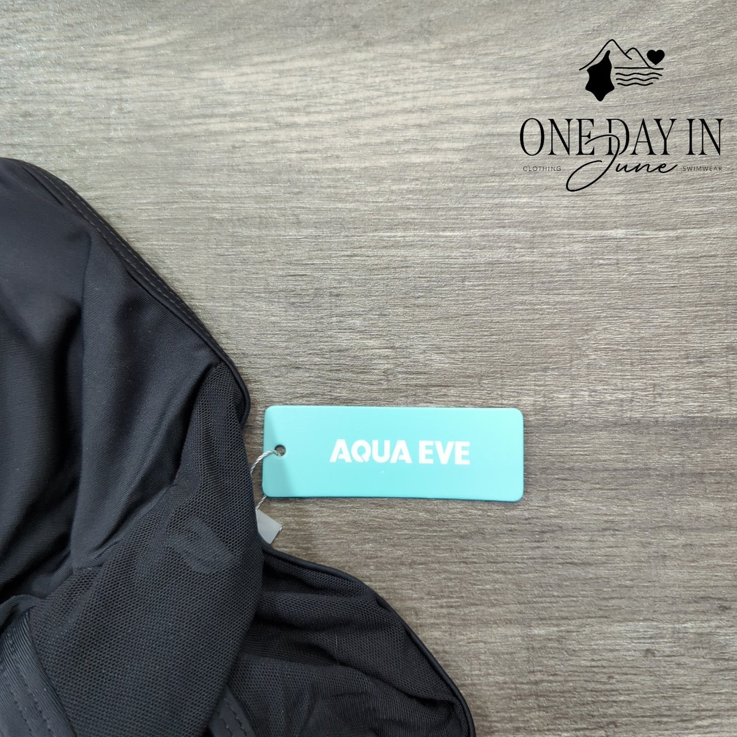 Aqua Eve Plus Size High Neck Mesh One Piece Swimsuit Size 14W