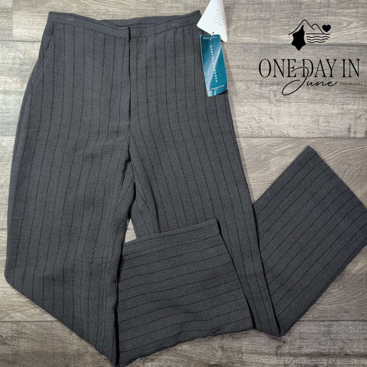 Garfield & Marks High Waist Straight Leg Dress Pants Gray Pinstripe NWT Size 0