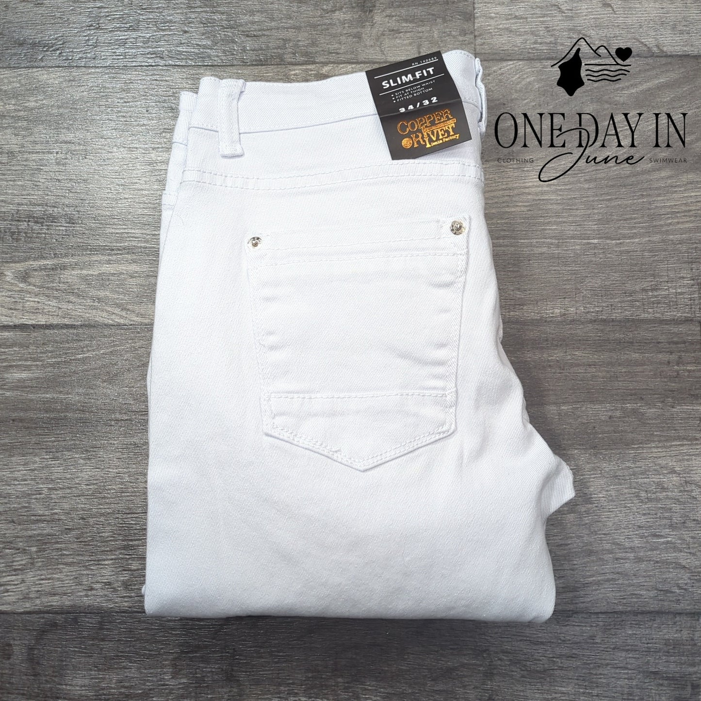 Copper Rivet Slim Fit Distressed Jeans Size 34X32