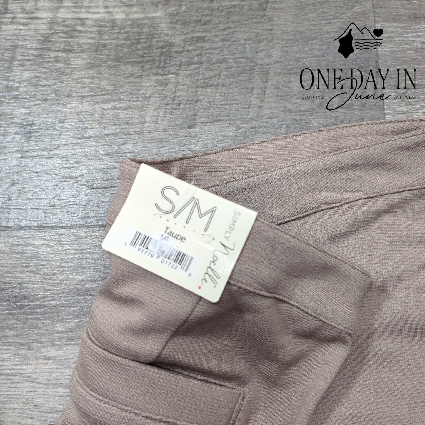 Simply Noelle Straight Leg Legging Pants Size S