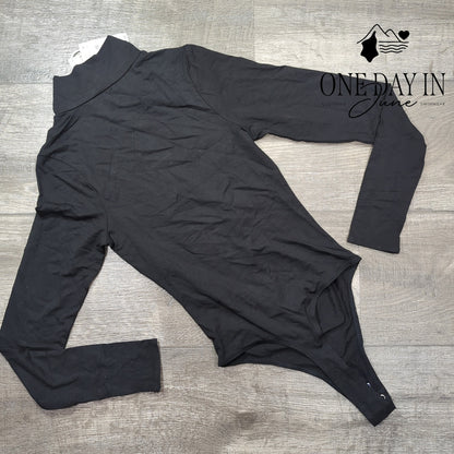 Good American Ruched Mock Neck Long Sleeve Thong Bodysuit Black NWT Size 0