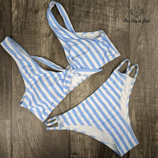 Blooming Jelly Tie Knot Strappy Side Bikini Size M